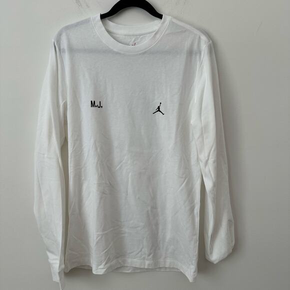 Jordan Flight Men’s White Long Sleeve Crewneck T-Shirt Size Small NWT - Picture 2 of 5